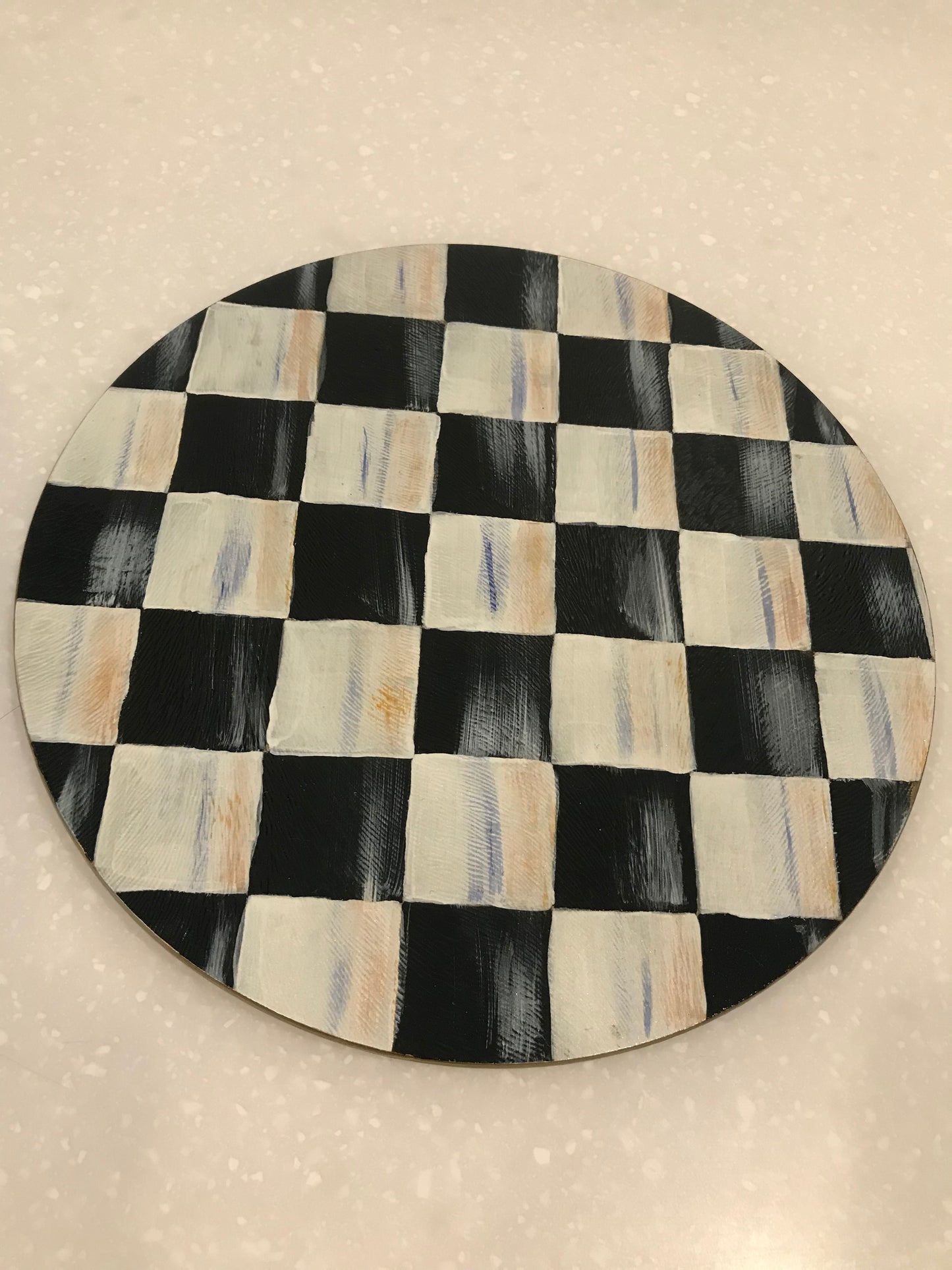 Black & White Checked hot plate